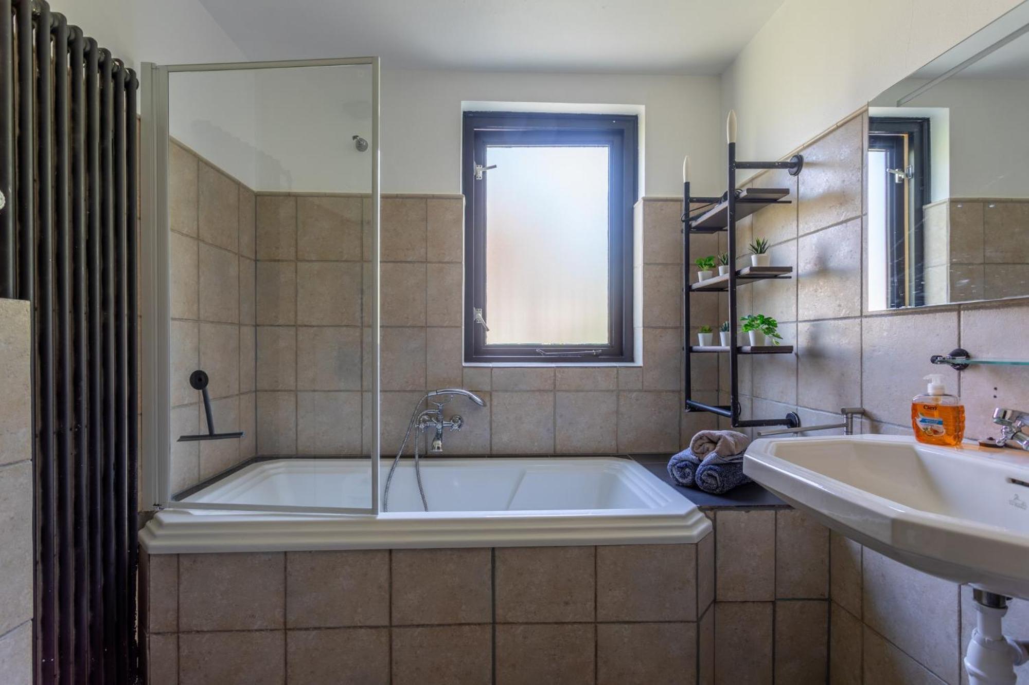 La Casa Pacha Mama Sauna En Hottub Ewijk Kültér fotó